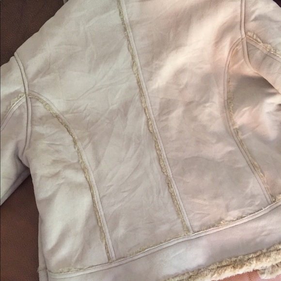 Faux shearling coat - Picture 9 of 15